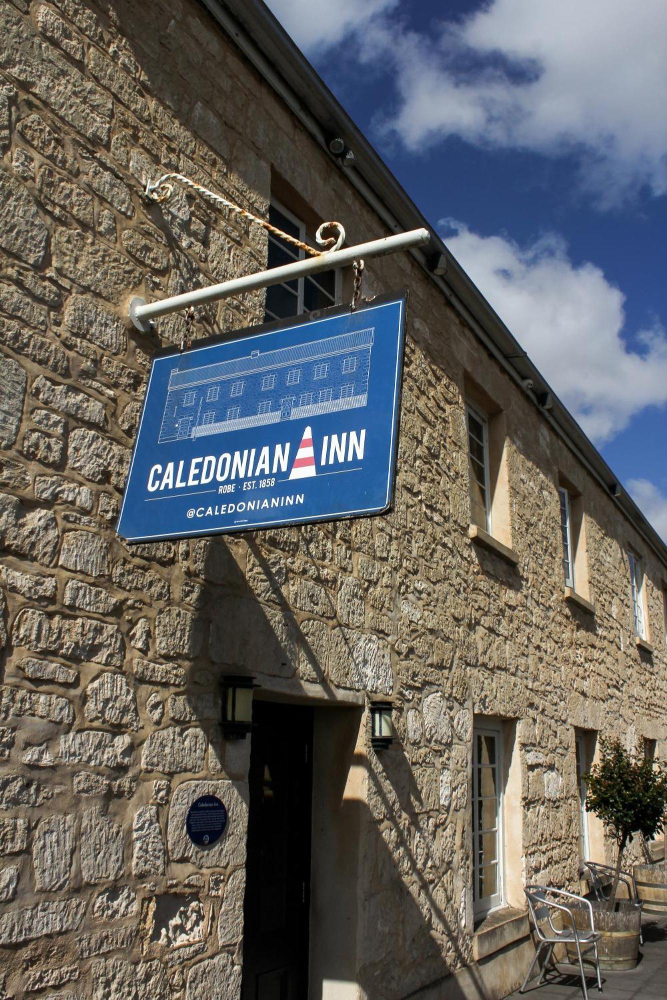 Caledonian Inn 로브 외부 사진